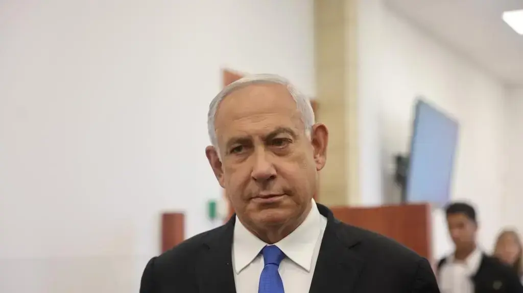 בנימין נתניהו בדיון תיקי האלפים, בימ"ש מחוזי ירושלים, 31 במאי 2022 בנימין נתניהו בדיון תיקי האלפים, בימ"ש מחוזי ירושלים, 31 במאי 2022