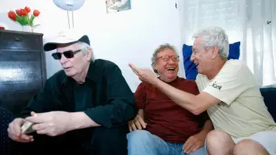 מוני מושונוב צבי שיסל אריק איינשטיין מוני מושונוב צבי שיסל אריק איינשטיין