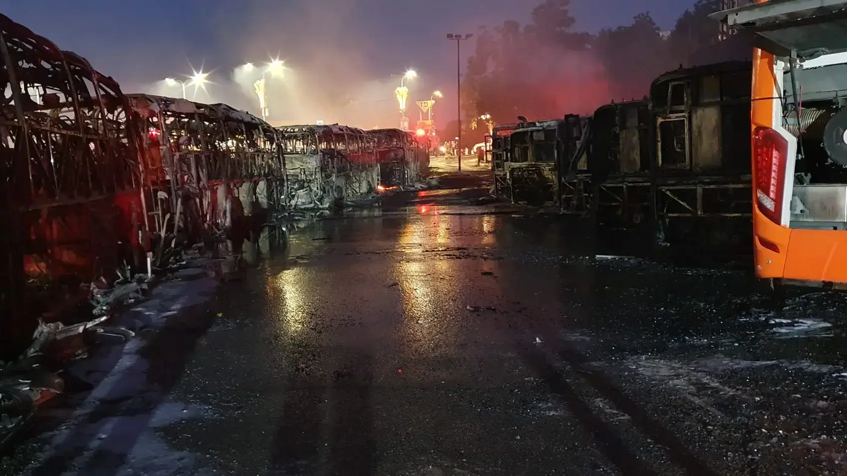 שריפת 18 אוטובוסים בתחנה המרכזית בצפת, 11 ביוני 2022 שריפת 18 אוטובוסים בתחנה המרכזית בצפת, 11 ביוני 2022
