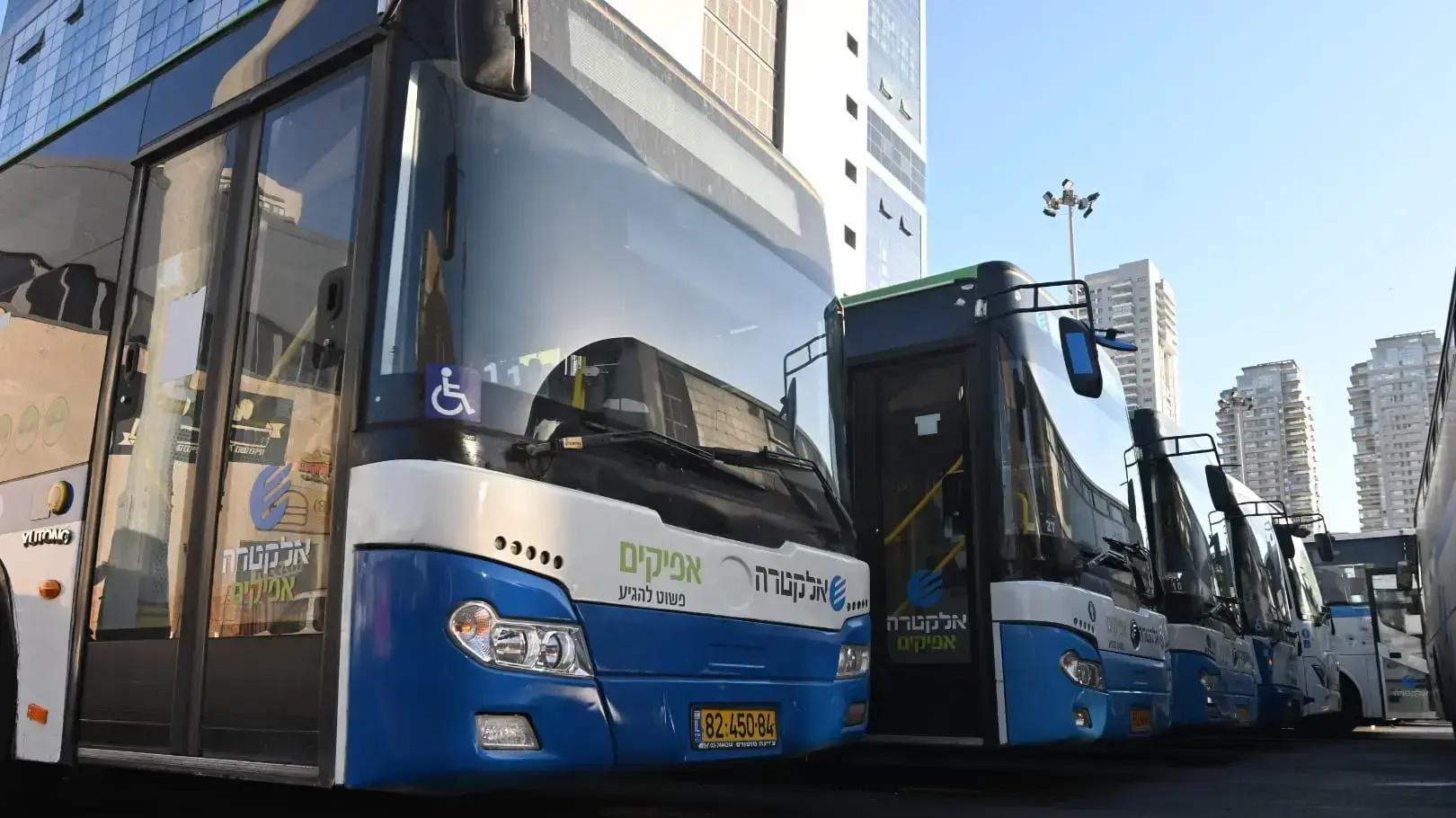אוטובוסים בתחנה המרכזית אשדוד. 26 ביוני 2022