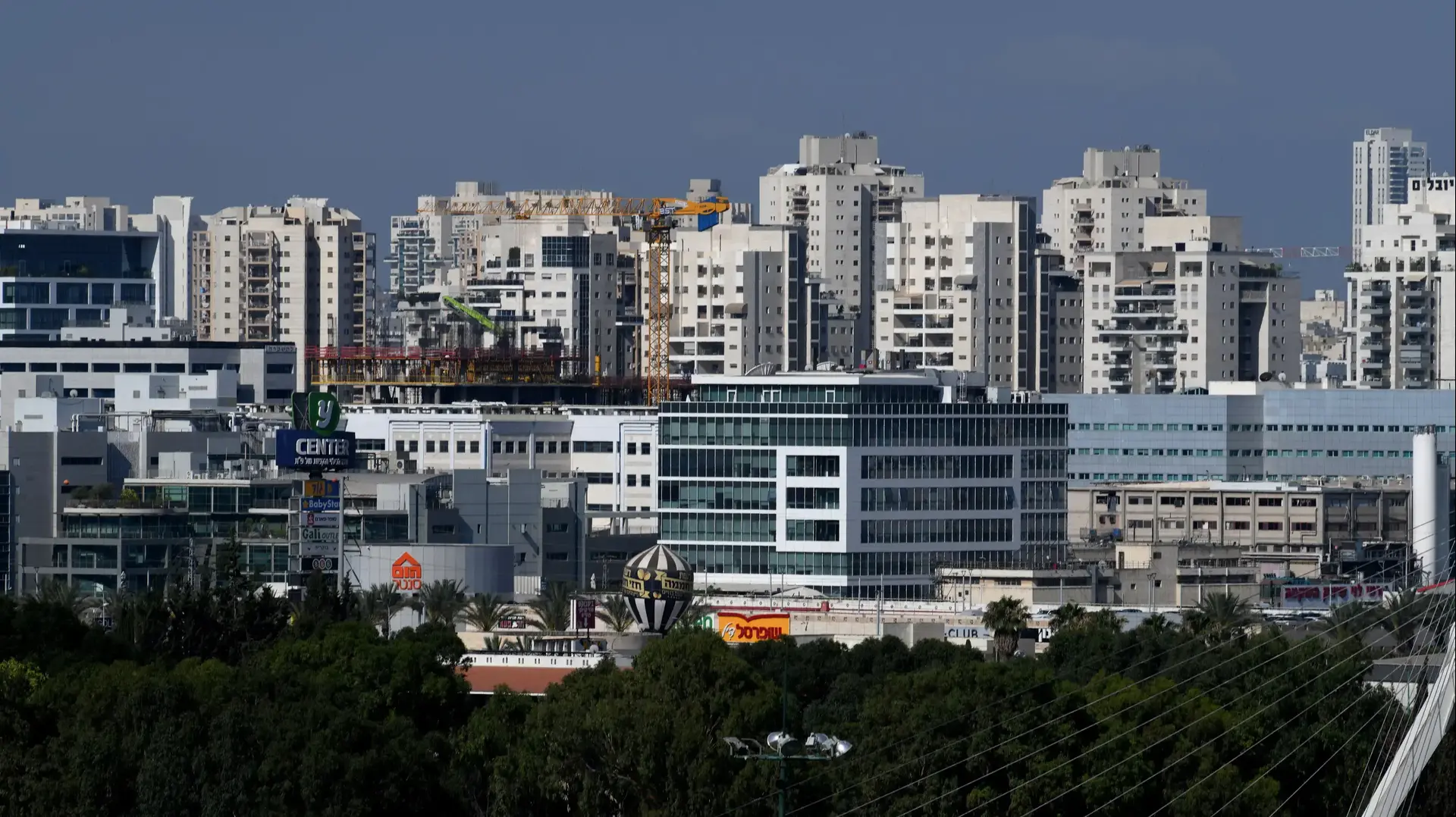 בניינים בפתח תקווה בניינים בפתח תקווה