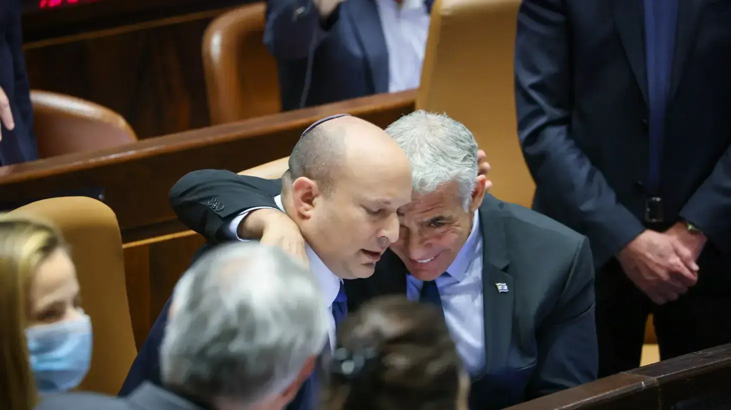 יאיר לפיד, נפתלי בנט בדיון מליאת הכנסת על פיזורה, 20 ביוני 2022 יאיר לפיד, נפתלי בנט בדיון מליאת הכנסת על פיזורה, 20 ביוני 2022