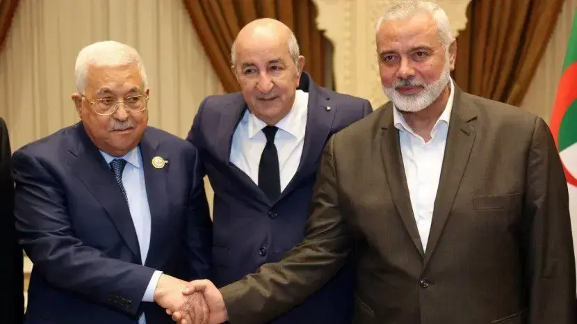 פגישת ראש הלשכה המדינית של חמאס אסמאעיל הניה ויו"ר הרשות הפלסטינית מחמוד עבאס אבו מאזן בחסות נשיא אלג'יריה עבד אל-מג'יד תבון, 5 ביולי 2022