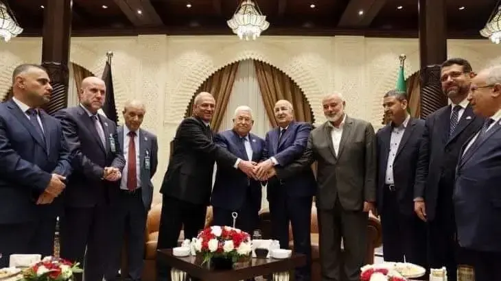 פגישת ראש הלשכה המדינית של חמאס אסמאעיל הניה ויו"ר הרשות הפלסטינית מחמוד עבאס אבו מאזן בחסות נשיא אלג'יריה עבד אל-מג'יד תבון, 5 ביולי 2022 פגישת ראש הלשכה המדינית של חמאס אסמאעיל הניה ויו"ר הרשות הפלסטינית מחמוד עבאס אבו מאזן בחסות נשיא אלג'יריה עבד אל-מג'יד תבון, 5 ביולי 2022
