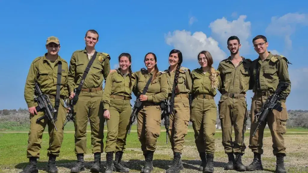 הפלגה האנכית/הרחפניסטים הפלגה האנכית/הרחפניסטים
