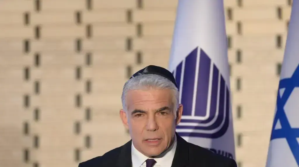 ראש הממשלה, יאיר לפיד בטקס האזכרה הממלכתי לחללי מערכת "צוק איתן", בהר הרצל ראש הממשלה, יאיר לפיד בטקס האזכרה הממלכתי לחללי מערכת "צוק איתן", בהר הרצל
