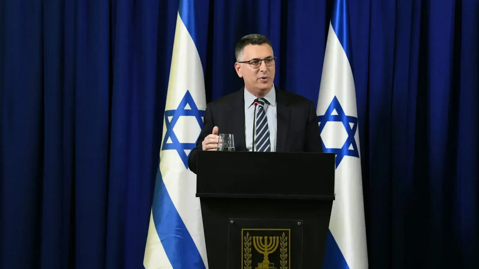 הצהרות של בני גנץ וגדעון סער. כפר המכבייה, ר"ג 10 ביולי 2022 הצהרות של בני גנץ וגדעון סער. כפר המכבייה, ר"ג 10 ביולי 2022