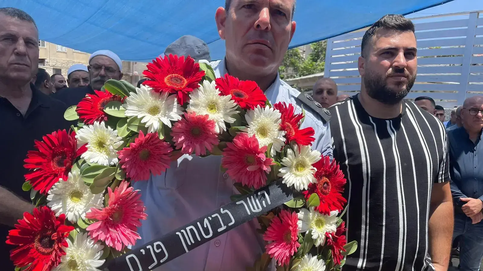 הלוותיו של האני אבו ריש שמת כשהציל מטביעה את בתו דימא מול חוף בצת בצפון 12 ביולי 2022 הלוותיו של האני אבו ריש שמת כשהציל מטביעה את בתו דימא מול חוף בצת בצפון 12 ביולי 2022