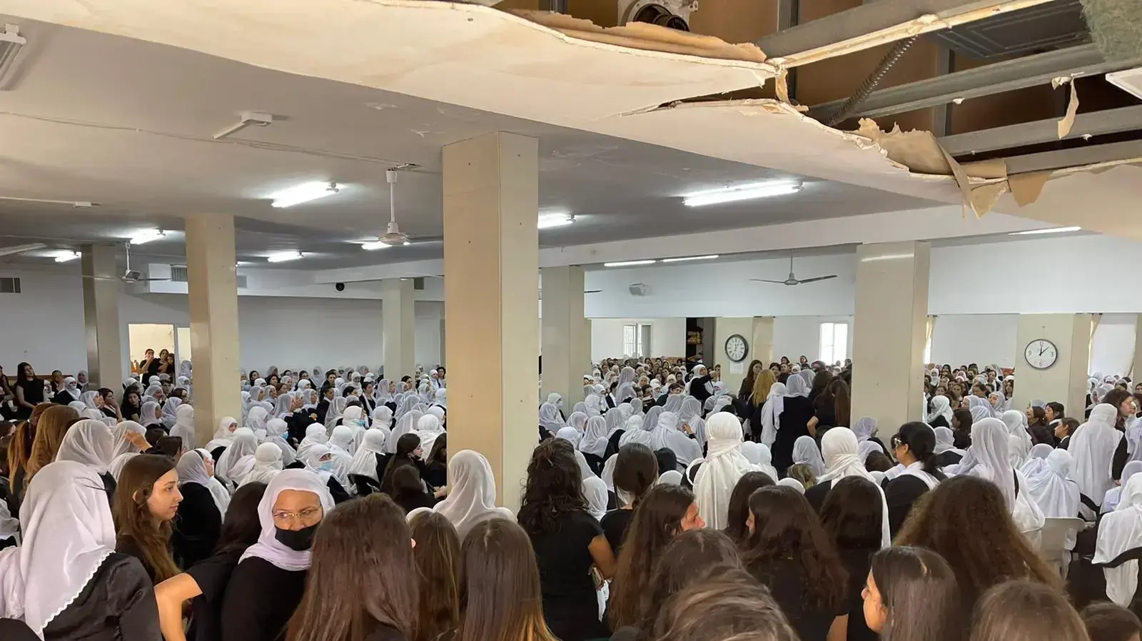 הלוותיו של האני אבו ריש שמת כשהציל מטביעה את בתו דימא מול חוף בצת בצפון 12 ביולי 2022 הלוותיו של האני אבו ריש שמת כשהציל מטביעה את בתו דימא מול חוף בצת בצפון 12 ביולי 2022