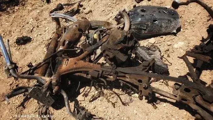 אופנוע לאחר חיסול בסוריה שבוצע ע"י ארצות הברית 12 ביולי 2022 אופנוע לאחר חיסול בסוריה שבוצע ע"י ארצות הברית 12 ביולי 2022