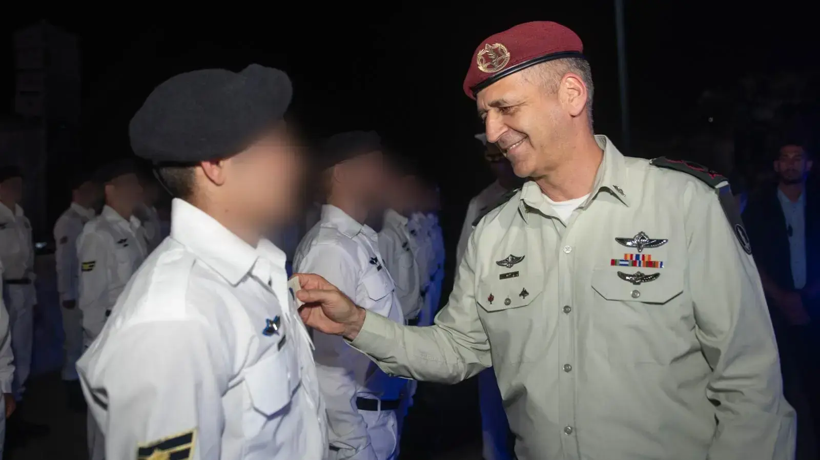 הרמטכ"ל אביב כוכבי בטקס סיום מסלול ההסמכה בקומנדו הימי, שייטת 13,13 ביוני 2022 הרמטכ"ל אביב כוכבי בטקס סיום מסלול ההסמכה בקומנדו הימי, שייטת 13,13 ביוני 2022