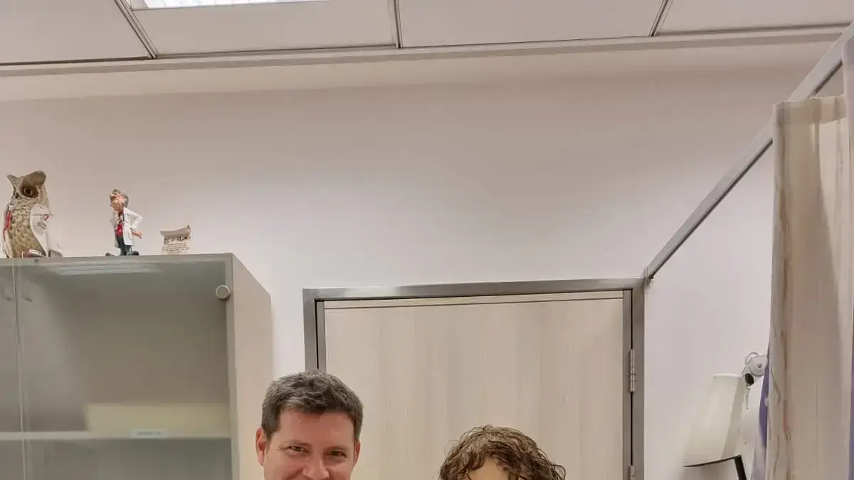 רוזה, אווה וד"ר אודי ארד לאחר הניתוח