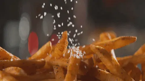 מלח על צ'יפס מלח על צ'יפס
