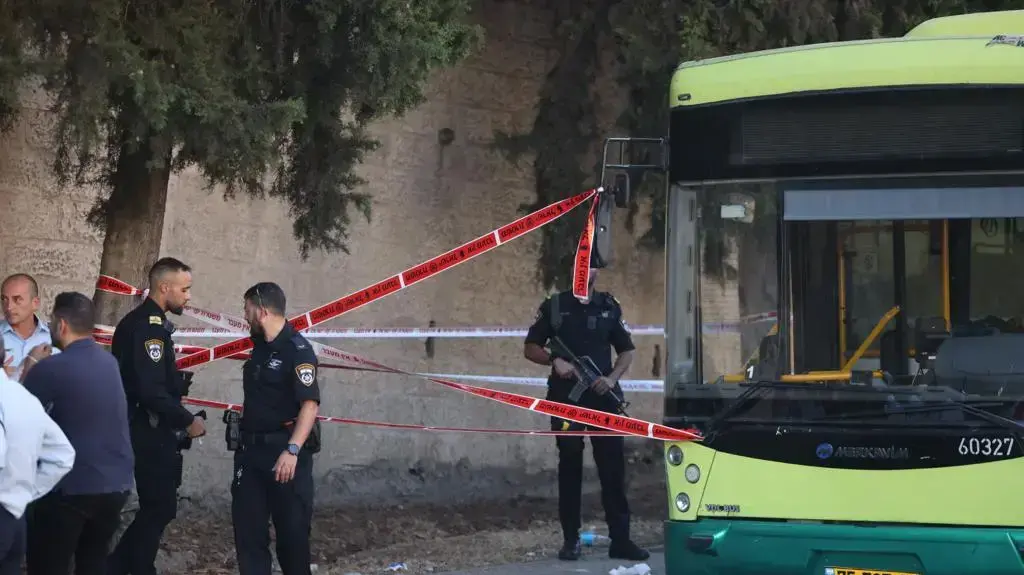 פיגוע דקירה בירושלים, גבר כבן 40 פצוע במצב בינוני 19 ביולי 2022 פיגוע דקירה בירושלים, גבר כבן 40 פצוע במצב בינוני 19 ביולי 2022