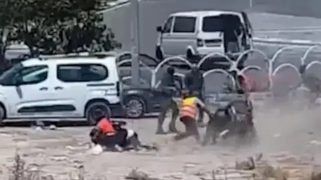 מעצר שני תשובי רהט החשודים באיומים על חברה קבלנית. 21 ביולי 2022 מעצר שני תשובי רהט החשודים באיומים על חברה קבלנית. 21 ביולי 2022