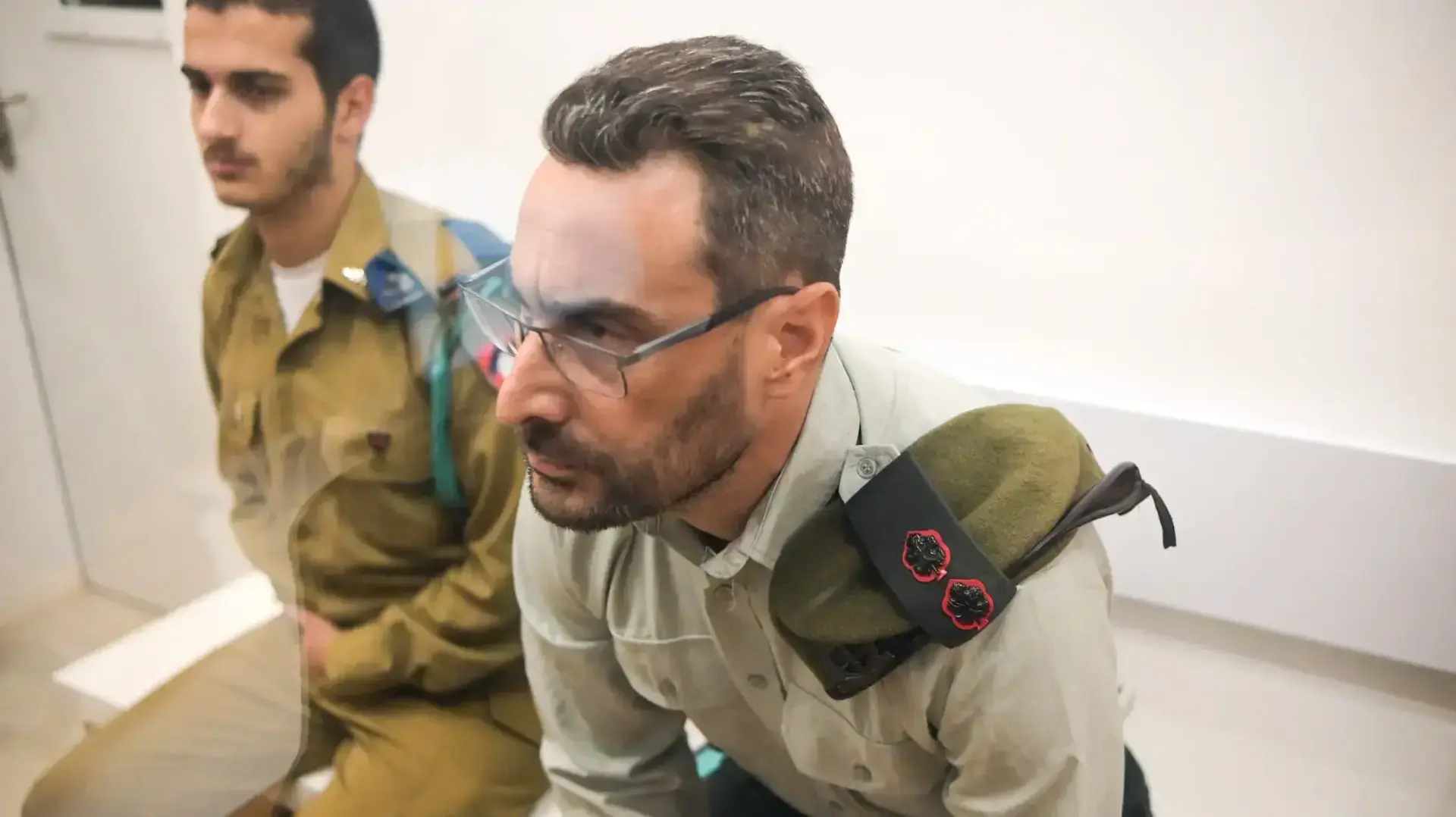 מתן גזר דין של דן שרוני שצילם חיילות בסתר. בבית הדין הצבאי "נווה צדק" בבית ליד
24 ביולי 2022