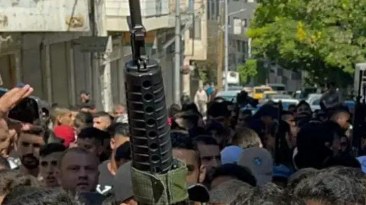 איברהים אל נבולסי המבוקש ב השתתף בלוויתם של המחבלים שחוסלו הלילה בשכם 24 ביולי 2022 איברהים אל נבולסי המבוקש ב השתתף בלוויתם של המחבלים שחוסלו הלילה בשכם 24 ביולי 2022
