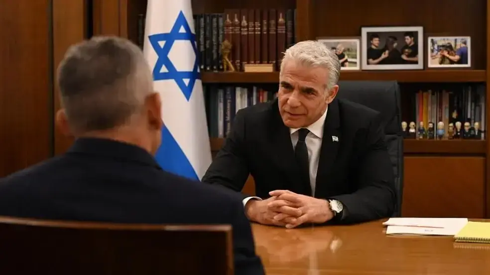 ראש הממשלה יאיר לפיד בטקס החילופים של ראש הוועדה לאנרגיה אטומית, במשרד ראש הממשלה בירושלים, 1 באוגוסט 2022 ראש הממשלה יאיר לפיד בטקס החילופים של ראש הוועדה לאנרגיה אטומית, במשרד ראש הממשלה בירושלים, 1 באוגוסט 2022