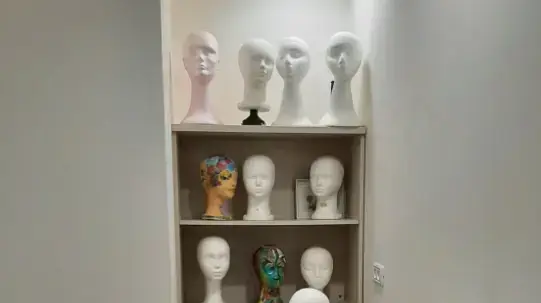 פאות לחולות סרטן שנגנבו מאיכילוב פאות לחולות סרטן שנגנבו מאיכילוב