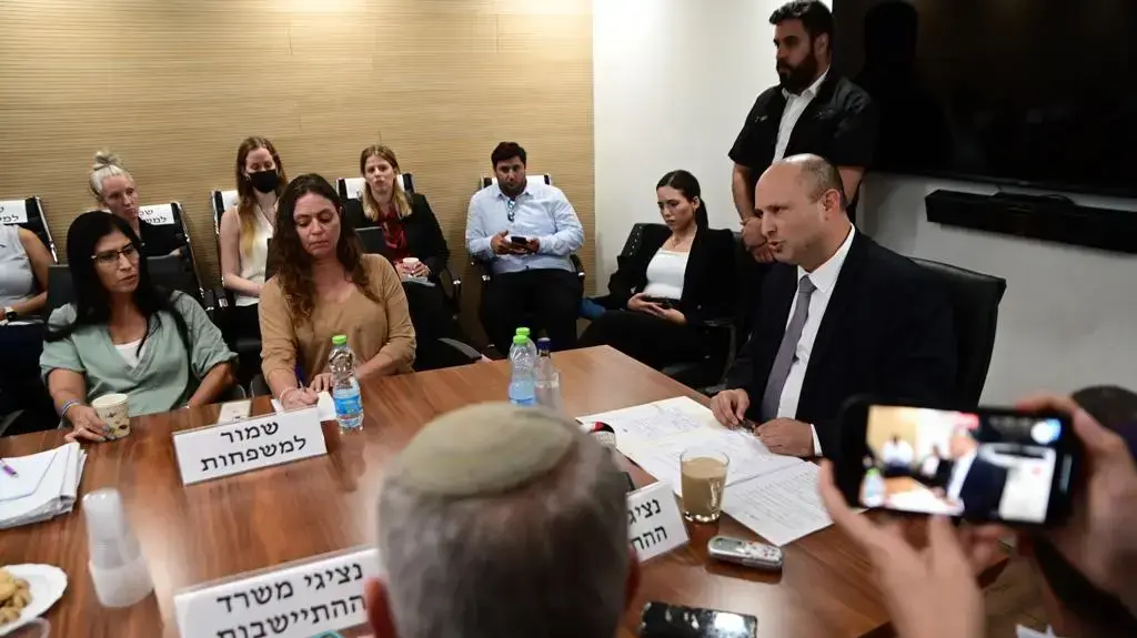 בנט במהלך עדותו ב ועדת הבדיקה הממשלתית לאסון נחל צפית  2 באוגוסט 2022