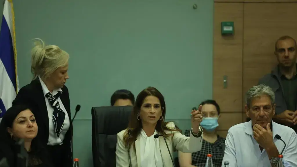 דיון בוועדה לביטחון הפנים וועדת חוץ וביטחון -אירועי "סרסור הסוהרות" בשנים 2014-2018 הפקת לקחים ויישומם, 3 באוגוסט 2022 דיון בוועדה לביטחון הפנים וועדת חוץ וביטחון -אירועי "סרסור הסוהרות" בשנים 2014-2018 הפקת לקחים ויישומם, 3 באוגוסט 2022