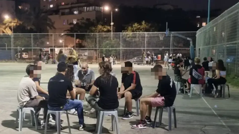 בני נוער בלילה 10 באוגוסט 2022