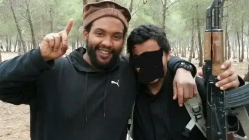 איין דיוויס, חבר בתא דאעש "הביטלס" נעצר בלונדון, 10 באוגוסט 2022 איין דיוויס, חבר בתא דאעש "הביטלס" נעצר בלונדון, 10 באוגוסט 2022