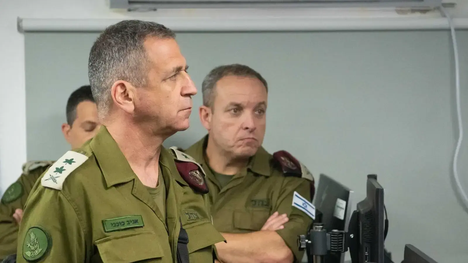 אביב כוכבי ואליעזר טולדנו אביב כוכבי ואליעזר טולדנו