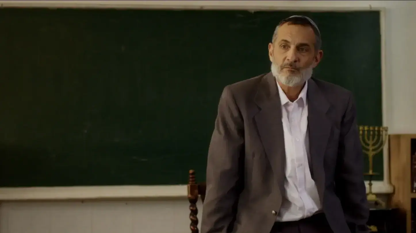 מתוך הסרט "אדמה בוערת" מתוך הסרט "אדמה בוערת"