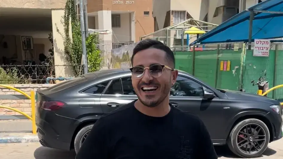 סיימון לבייב נוכל הטינדר סיימון לבייב נוכל הטינדר