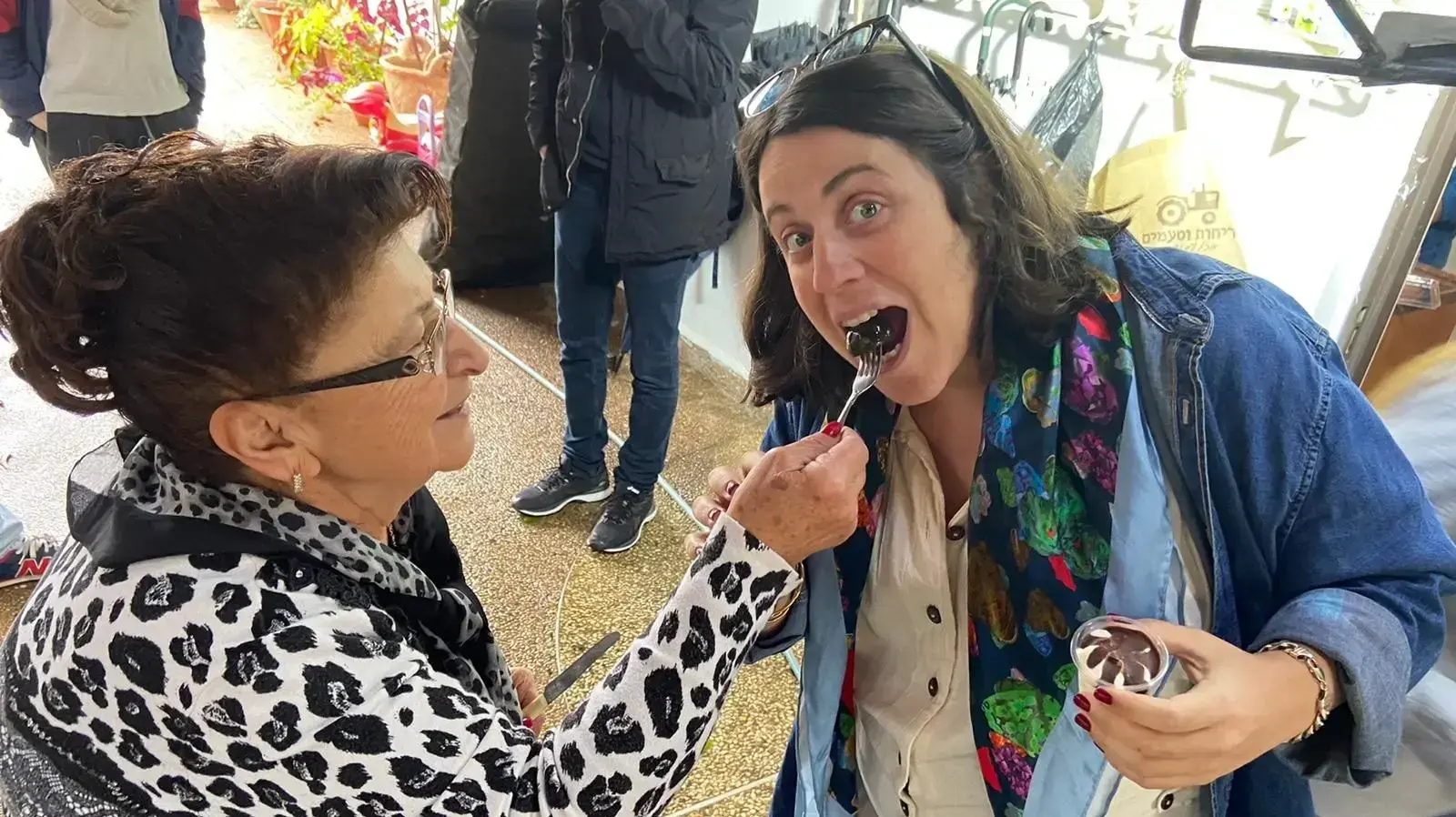 סבתא בישלה עם תום יער סבתא בישלה עם תום יער