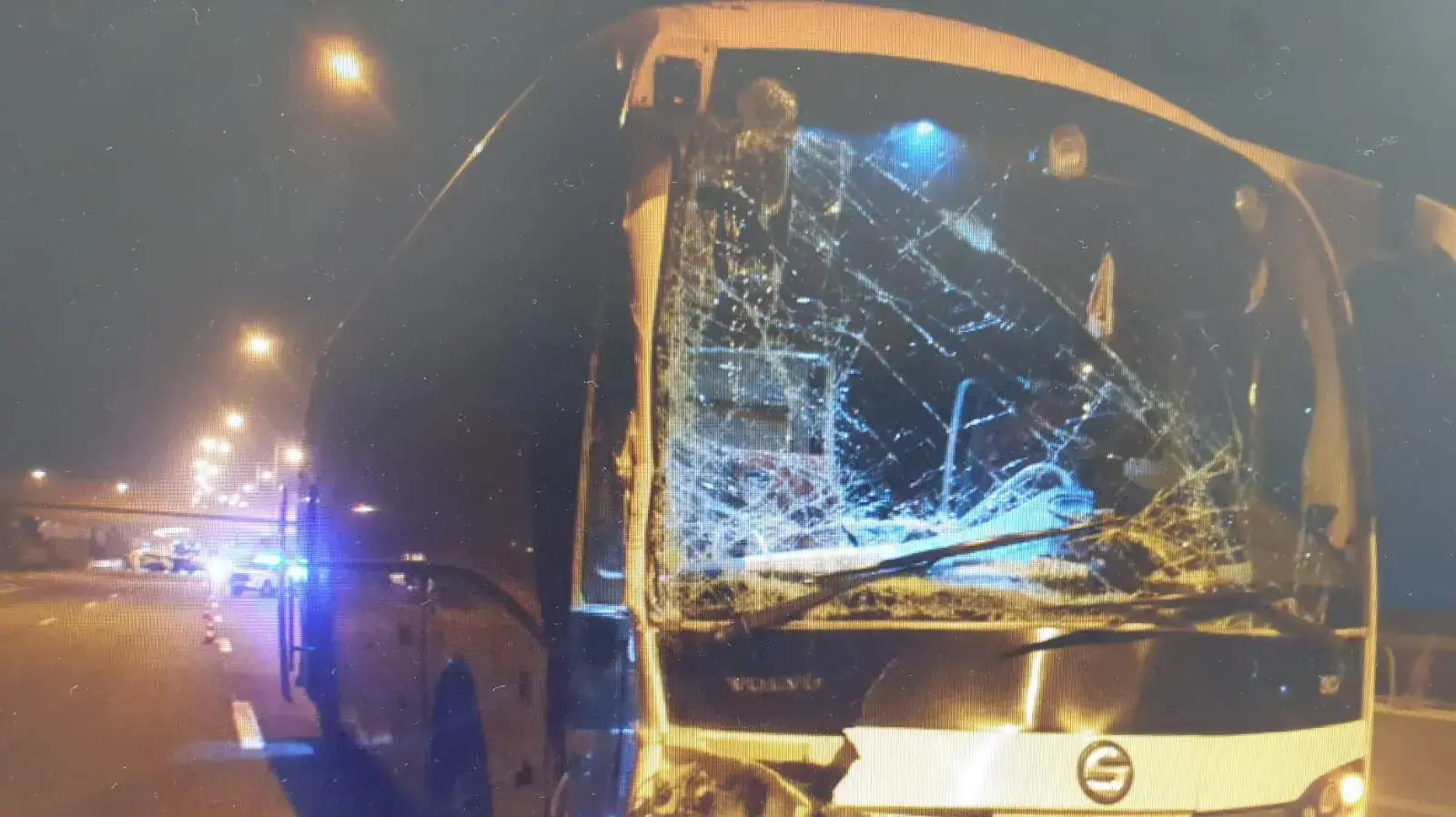 18 פצועים בתאונת דרכים בין אוטובוס למשאית בכביש 6 סמוך למחלף באקה לדרום. 2 בספטמבר 2022 18 פצועים בתאונת דרכים בין אוטובוס למשאית בכביש 6 סמוך למחלף באקה לדרום. 2 בספטמבר 2022