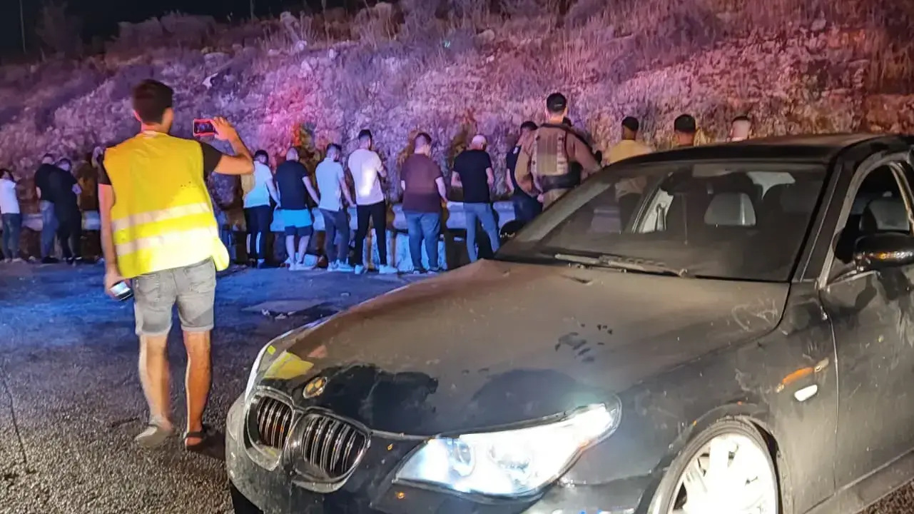 מירוץ מכוניות לא חוקי בכביש 5 שבשומרון. 2 בספטמבר 2022 מירוץ מכוניות לא חוקי בכביש 5 שבשומרון. 2 בספטמבר 2022