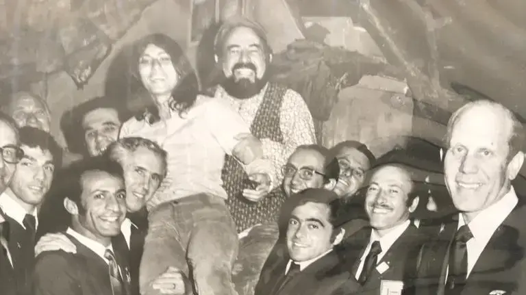 אסתר רוט שחמורוב עם חברי משלחת האולימפיאדה למינכן 1972 אסתר רוט שחמורוב עם חברי משלחת האולימפיאדה למינכן 1972