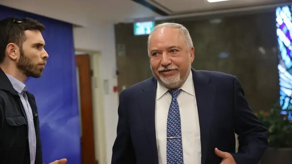 שר האוצר, אביגדור ליברמן בפתח ישיבת הממשלה 4 בספטמבר 2022 שר האוצר, אביגדור ליברמן בפתח ישיבת הממשלה 4 בספטמבר 2022