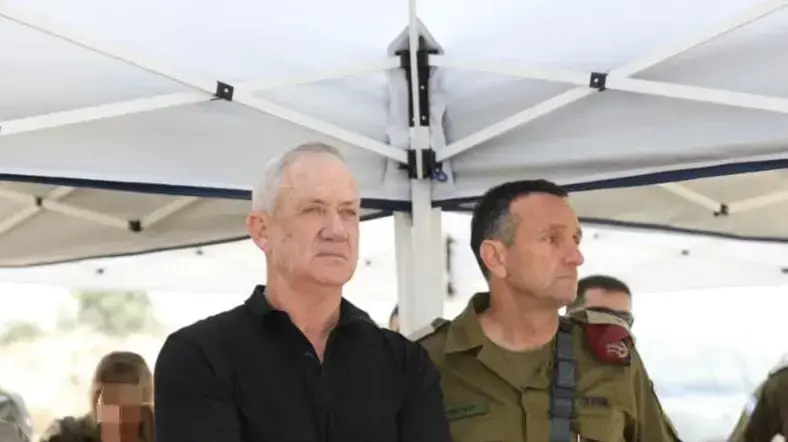 שר הביטחון, בני גנץ והרצי הלוי שר הביטחון, בני גנץ והרצי הלוי