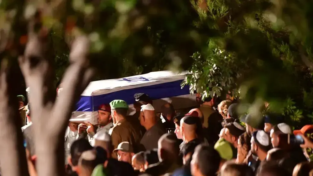 הלוויתו של הקצין רב סרן בר סלח שנהרג במעבר ג'למה. 14 בספטמבר 2022 הלוויתו של הקצין רב סרן בר סלח שנהרג במעבר ג'למה. 14 בספטמבר 2022