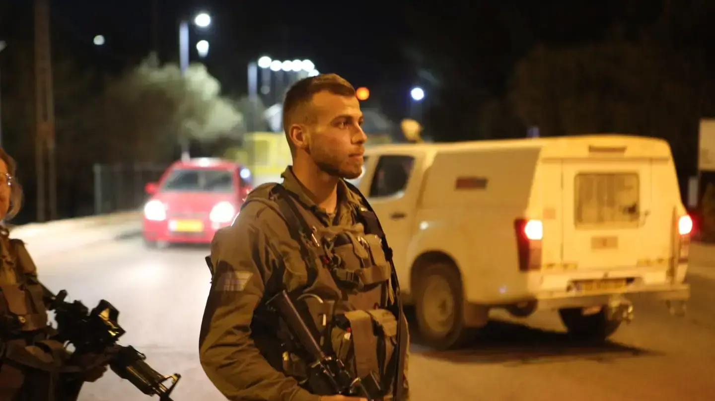 כוחות צה"ל סורקים אחר מחבל בהתנחלות כרמל שבדרום הר חברון