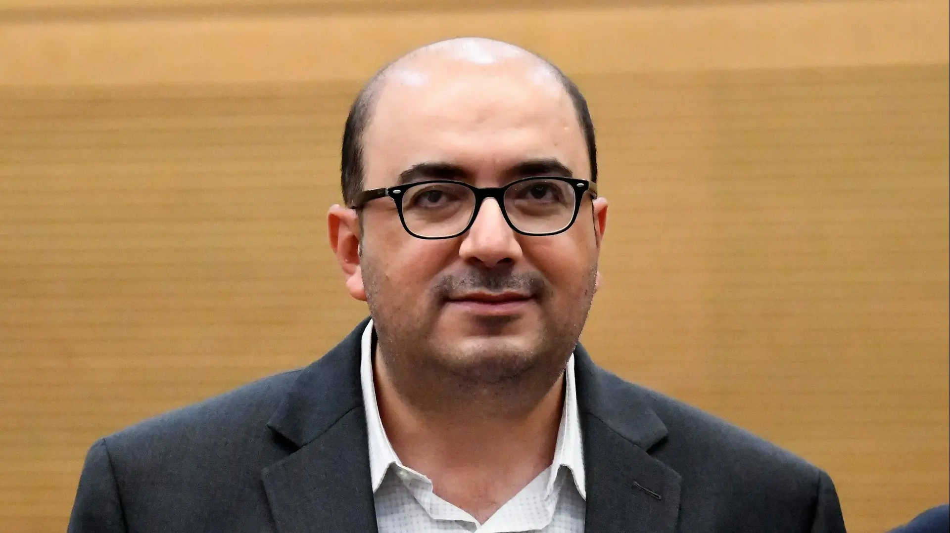 סמי אבו שחאדה בהגשת הרשימות לבחירות לכנסת, 18 בספטמבר 2022 סמי אבו שחאדה בהגשת הרשימות לבחירות לכנסת, 18 בספטמבר 2022