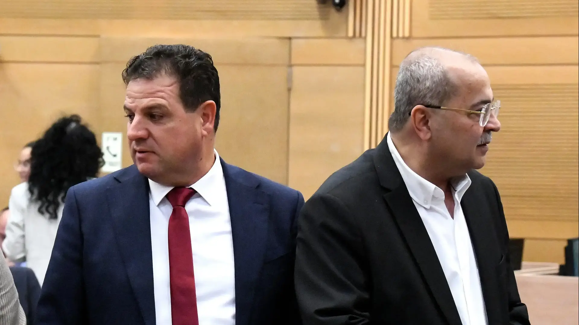 איימן עודה, אחמד טיבי בהגשת הרשימות לבחירות לכנסת, 18 בספטמבר 2022 איימן עודה, אחמד טיבי בהגשת הרשימות לבחירות לכנסת, 18 בספטמבר 2022