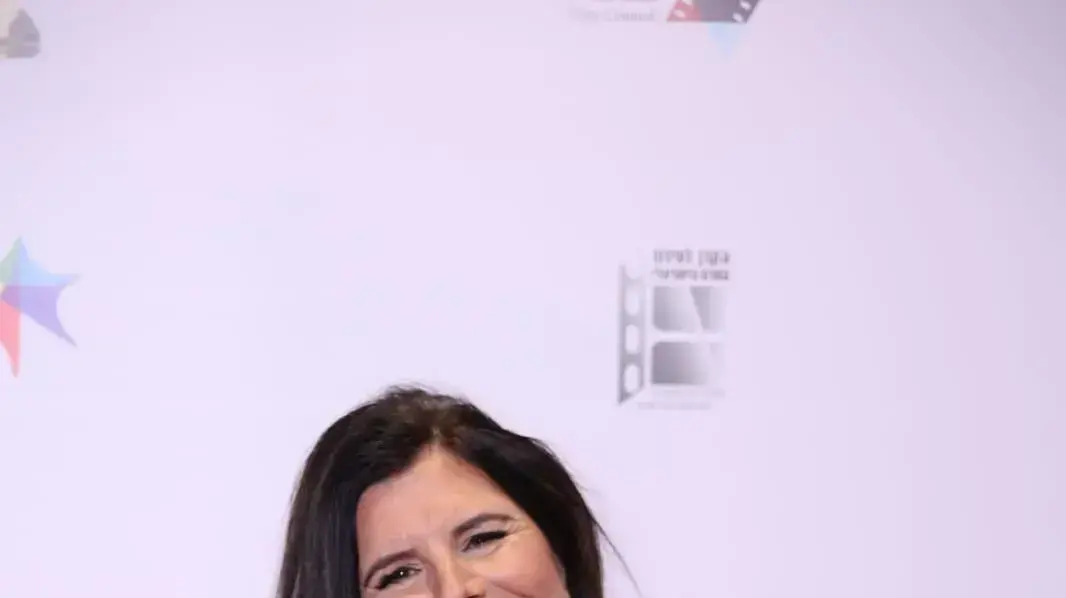 ריטה שוקרון, זוכת פרס אופיר לשנת 2022 בקטגוריית השחקנית הטובה ביותר על תפקידה בסרט "קריוקי" ריטה שוקרון, זוכת פרס אופיר לשנת 2022 בקטגוריית השחקנית הטובה ביותר על תפקידה בסרט "קריוקי"