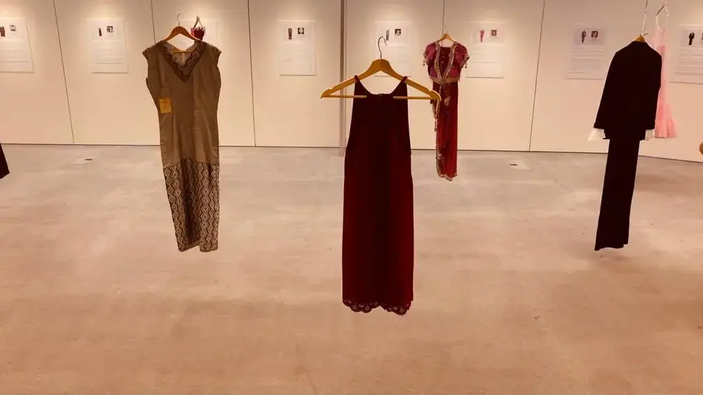 המיצב להעלאת המודעות לאלימות נגד נשים בבניין האו"ם בז'נבה. 20 בספטמבר 2022