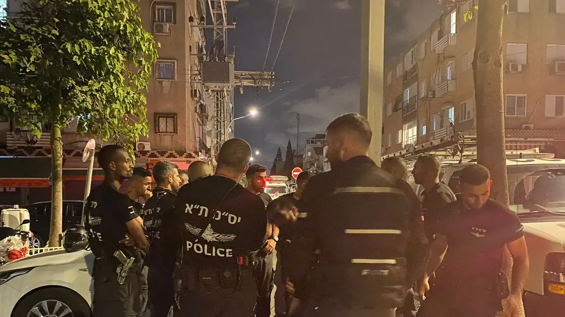 זירת החשד לרצח בחולון 20 בפסטמבר 2022 זירת החשד לרצח בחולון 20 בפסטמבר 2022