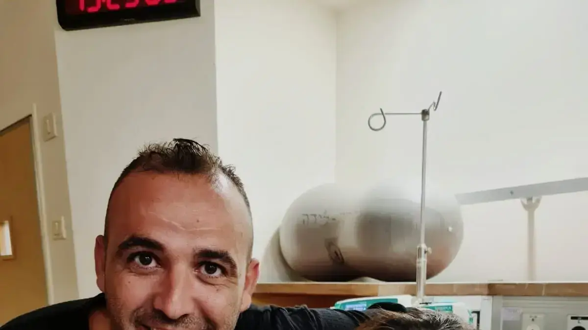 רחלי שריקי וביתה התינוקת, בית חולים וולפסון. רחלי שריקי וביתה התינוקת, בית חולים וולפסון.