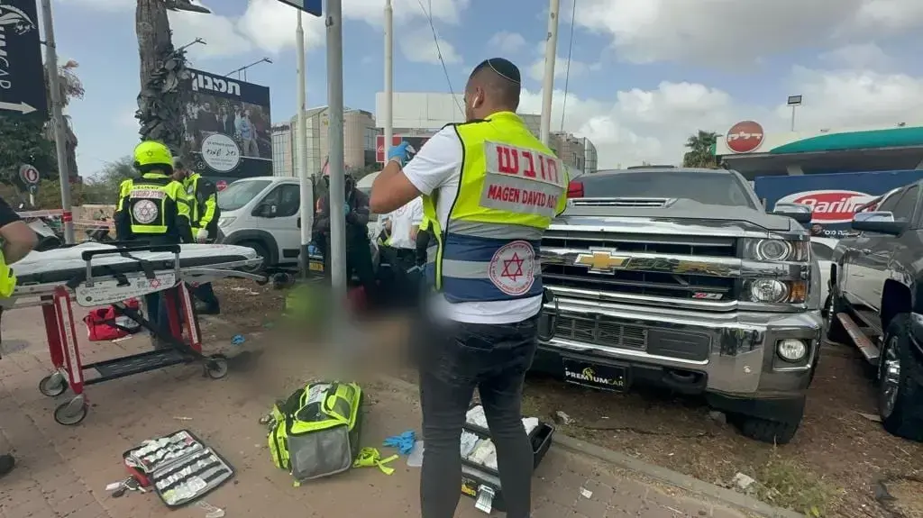 זירת הירי בתחנת הדלק במשמר השבעה באזור, 3 באוקטובר 2022 זירת הירי בתחנת הדלק במשמר השבעה באזור, 3 באוקטובר 2022