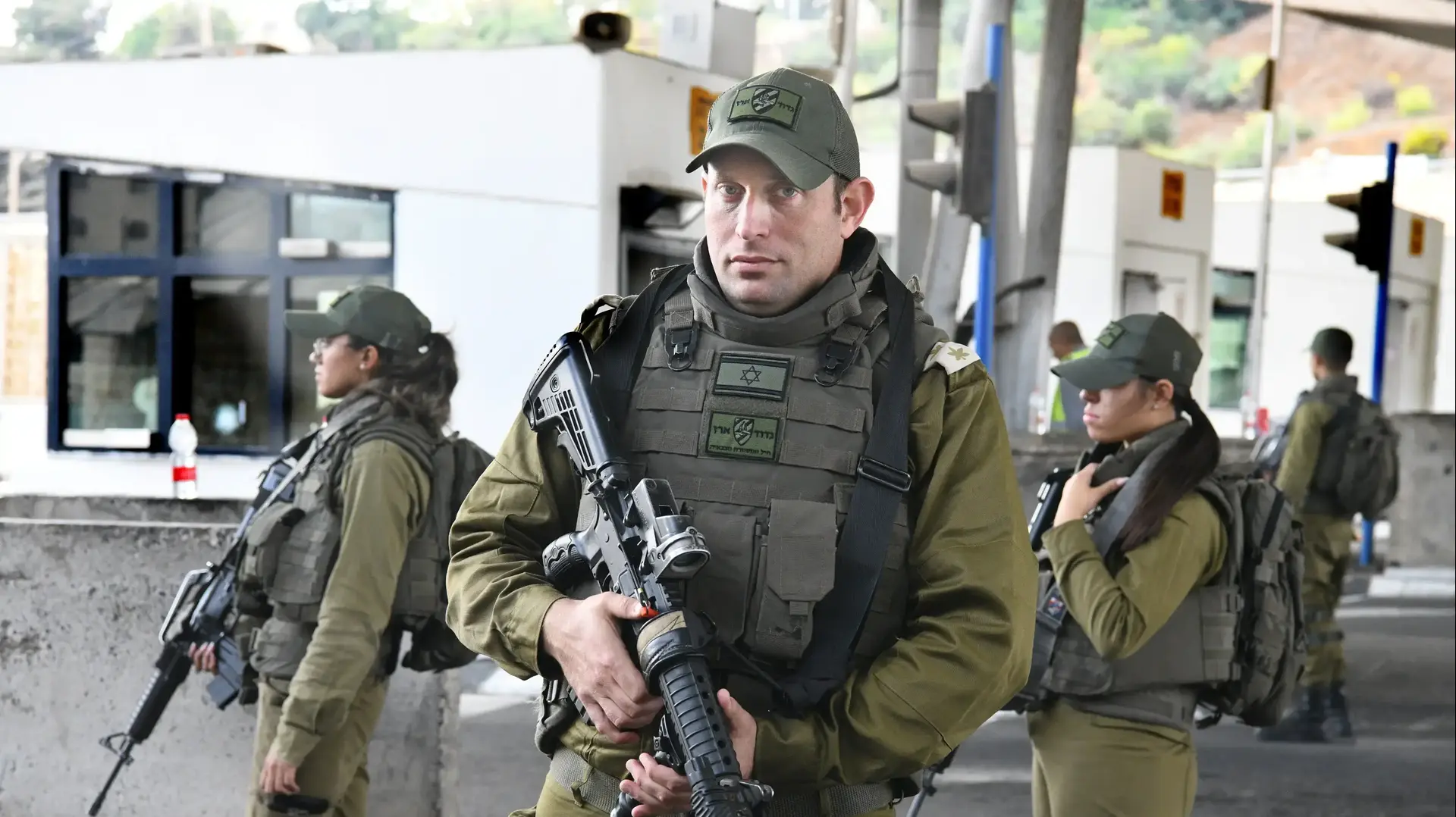מגד סאל ארז חגי סין איציק, מחסום שועפט
13 באוקטובר 2022 מגד סאל ארז חגי סין איציק, מחסום שועפט
13 באוקטובר 2022