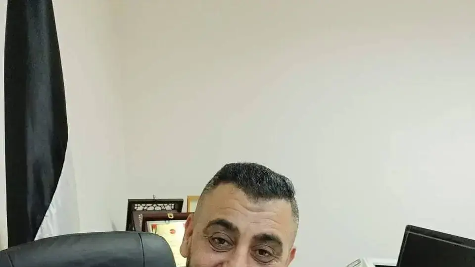 עבדאללה אבו תין - איש רפואה פלסטיני שלדברי הפלסטינים נורה ע"י צלפים בעת שניסה לפנות פצוע עבדאללה אבו תין - איש רפואה פלסטיני שלדברי הפלסטינים נורה ע"י צלפים בעת שניסה לפנות פצוע