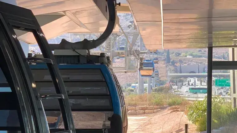 רכבלית חיפה נתקעה בעודה באוויר, 14 באוקטובר 2022 רכבלית חיפה נתקעה בעודה באוויר, 14 באוקטובר 2022