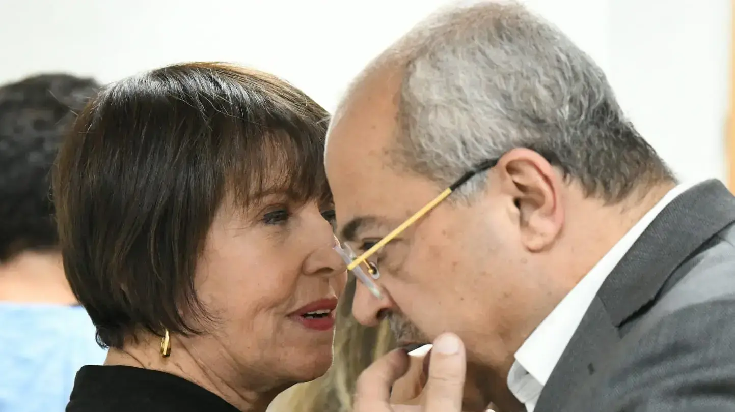 אחמד טיבי יו"ר תע"ל עם זהבה גלאון יו"ר מרצ בכנס התאחדות התעשיינים של ישראל.
19 באוקטובר 2022 אחמד טיבי יו"ר תע"ל עם זהבה גלאון יו"ר מרצ בכנס התאחדות התעשיינים של ישראל.
19 באוקטובר 2022