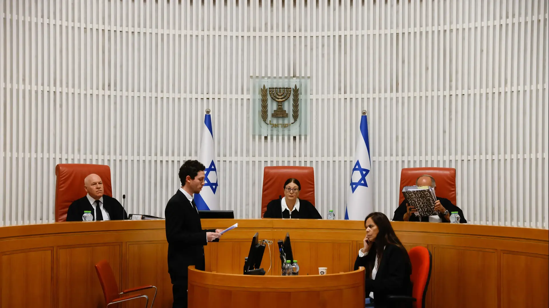 דיון בבג"ץ בעתירות שעניינן החתימה על הסכם המדיני עם לבנון 20 באוקטובר 2022 דיון בבג"ץ בעתירות שעניינן החתימה על הסכם המדיני עם לבנון 20 באוקטובר 2022
